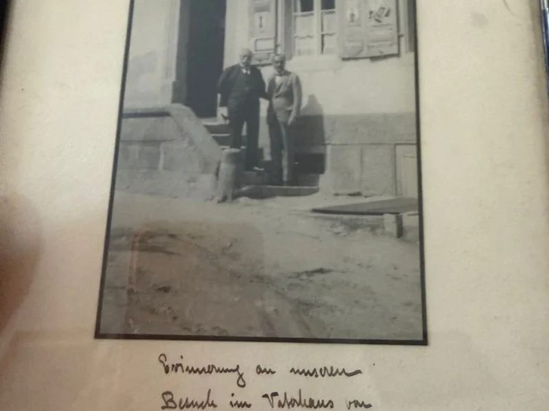 Alte Fotografie mit handschriftlicher Widmung